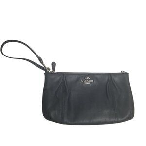 Coach Colette  Women's Smooth Leather Large Zip Top Black Wristlet